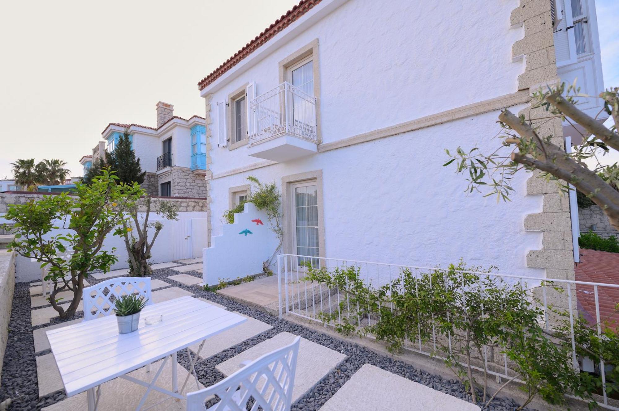 Peremere Alacati Otel ภายนอก รูปภาพ