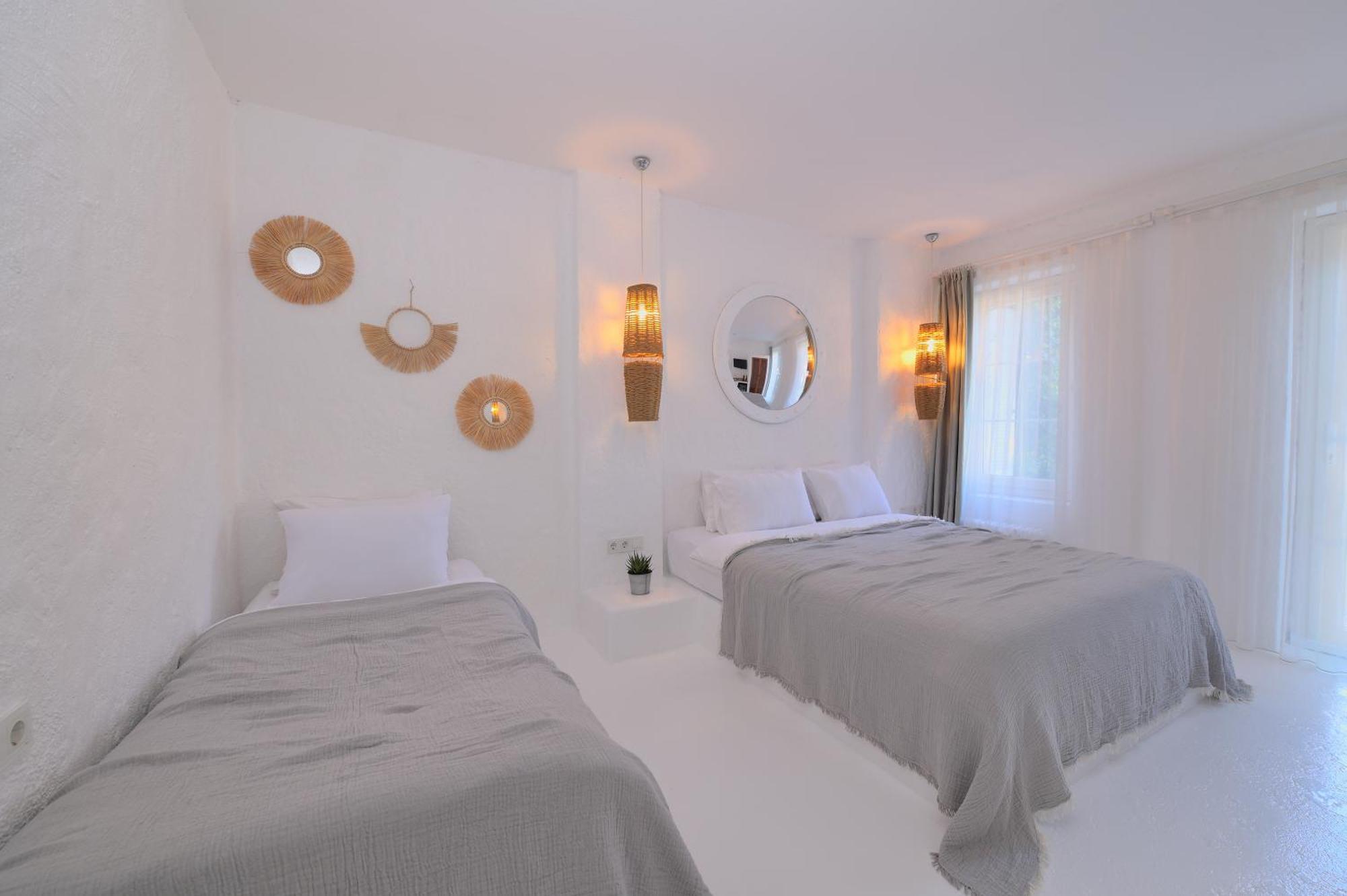 Peremere Alacati Otel ภายนอก รูปภาพ