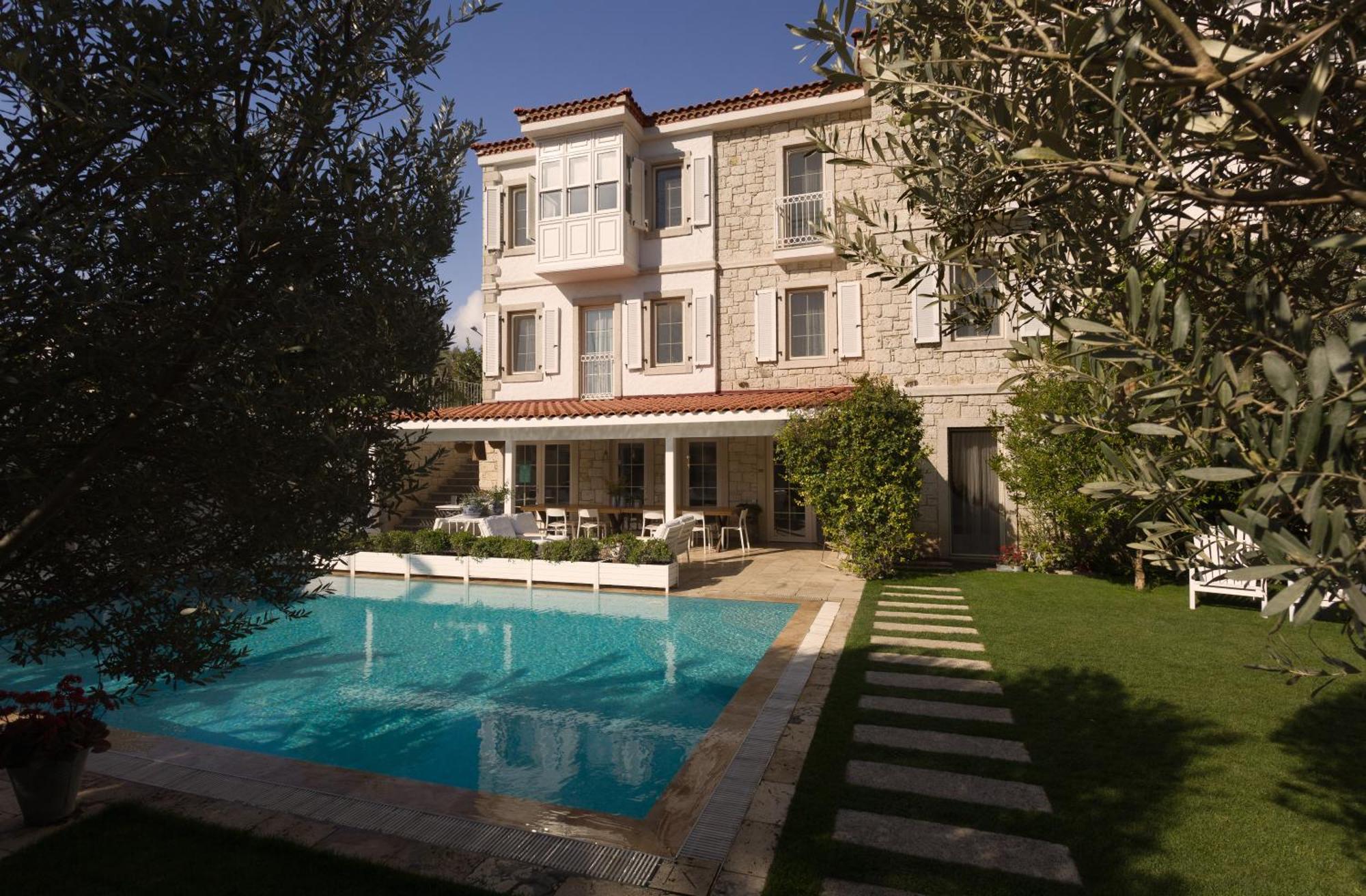 Peremere Alacati Otel ภายนอก รูปภาพ