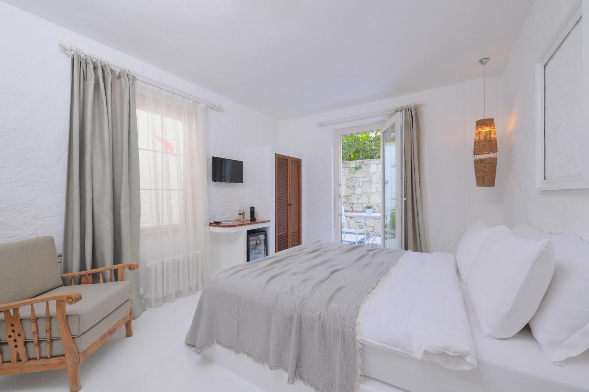 Peremere Alacati Otel ภายนอก รูปภาพ