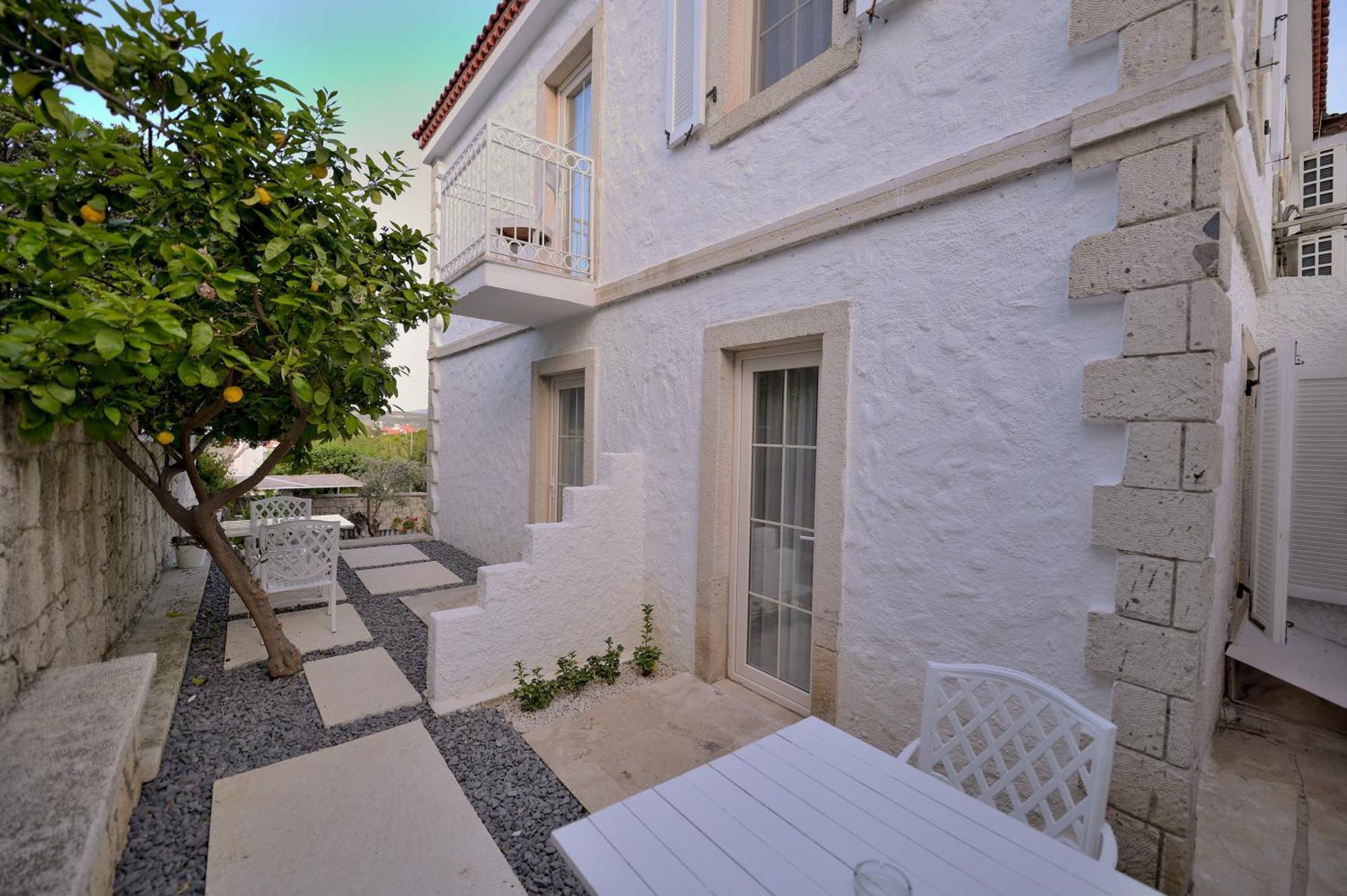 Peremere Alacati Otel ภายนอก รูปภาพ