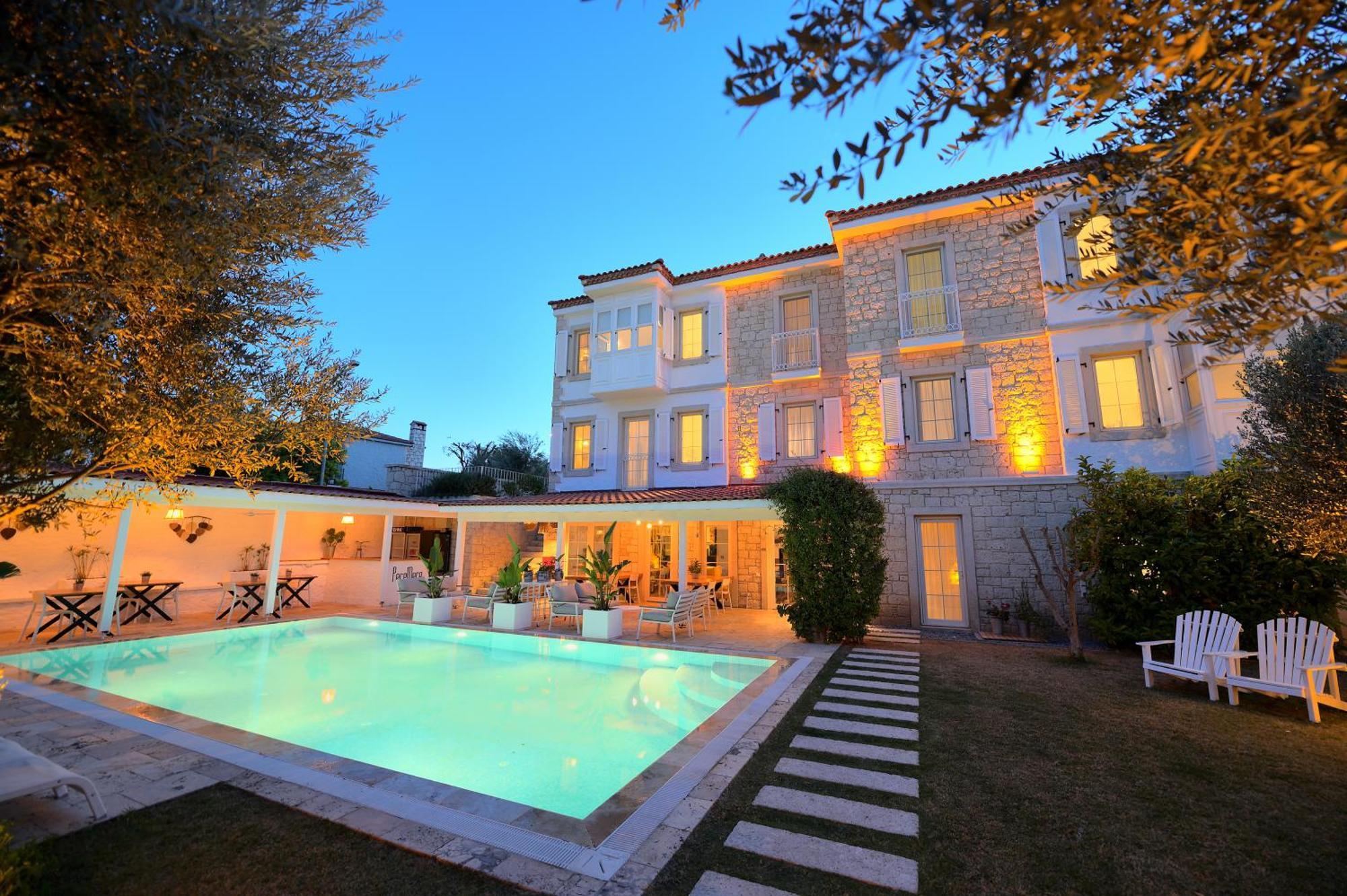Peremere Alacati Otel ภายนอก รูปภาพ