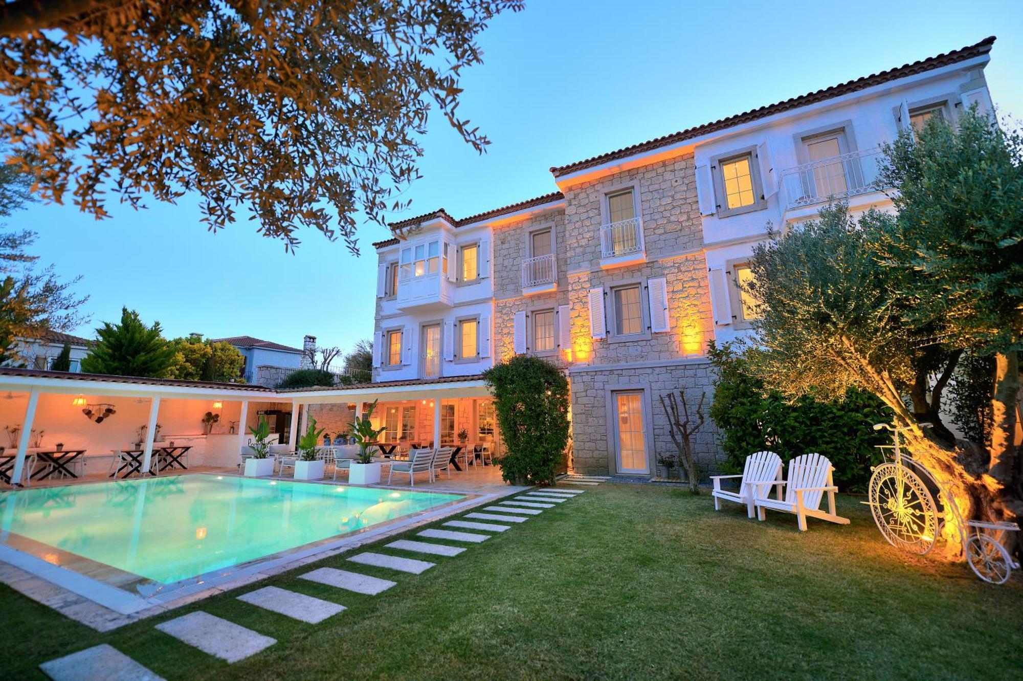 Peremere Alacati Otel ภายนอก รูปภาพ