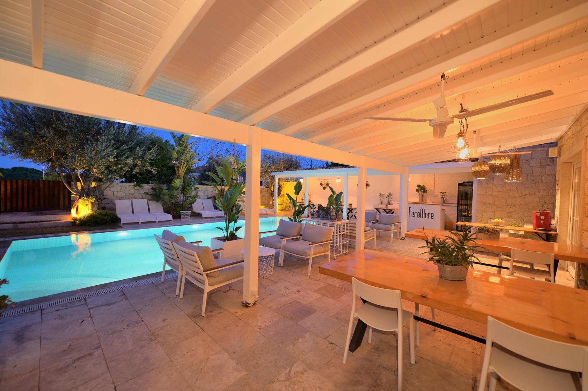 Peremere Alacati Otel ภายนอก รูปภาพ